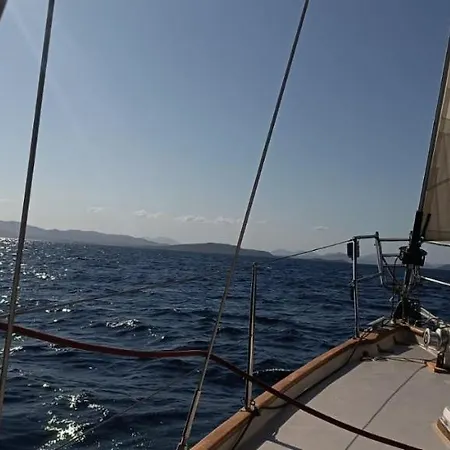 Botel Your Sailing House Sardinia San Teodoro (Sardinia)